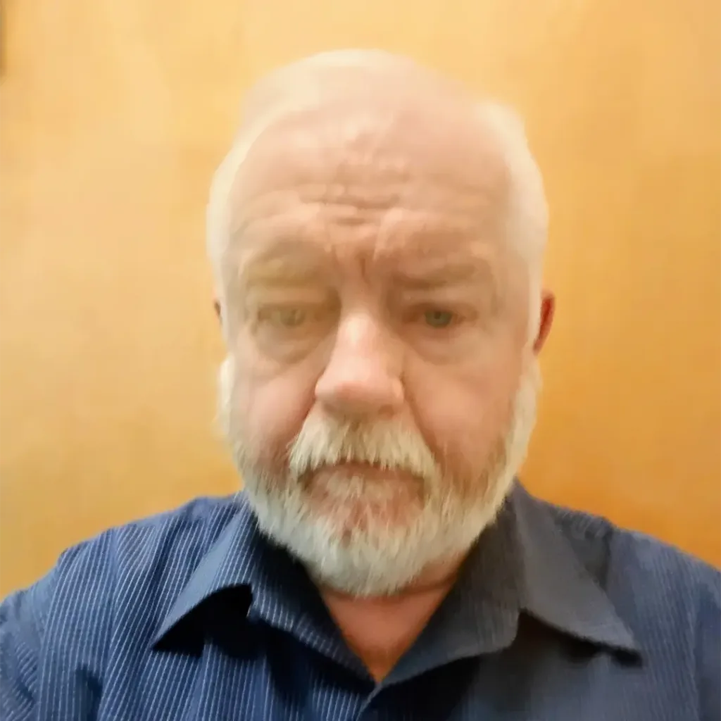 Headshot of Mark MacDonald